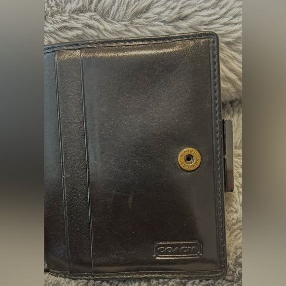 Vintage Coach Soft Black Leather Bi Fold Coin Purse Wallet Cards Bills - Picture 5 of 13